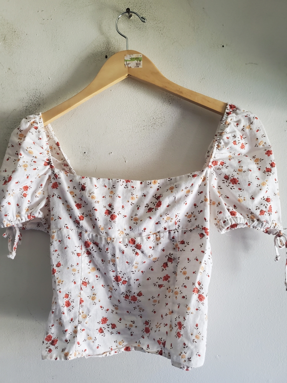 Reformation White Floral Puff Sleeve Square Neck Top Size 4.